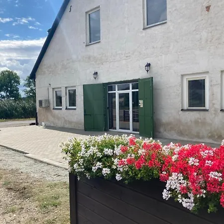 Valgeranna Haerrastemaja 公寓