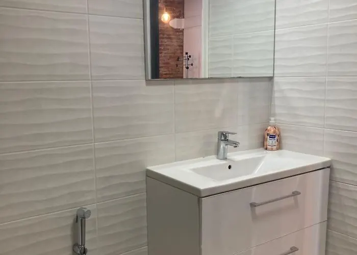 Valgeranna Haerrastemaja * Audru